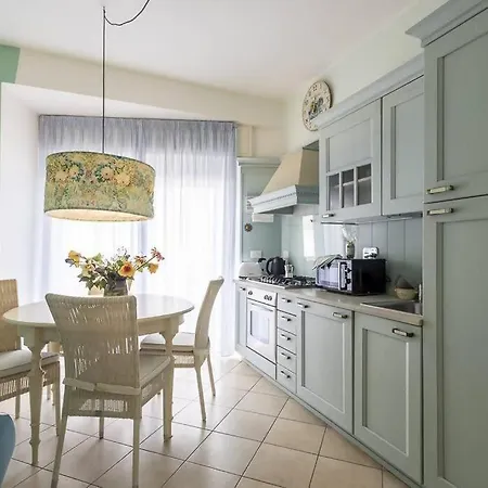 Trilocale Vista Spiaggia/mare Diano Marina